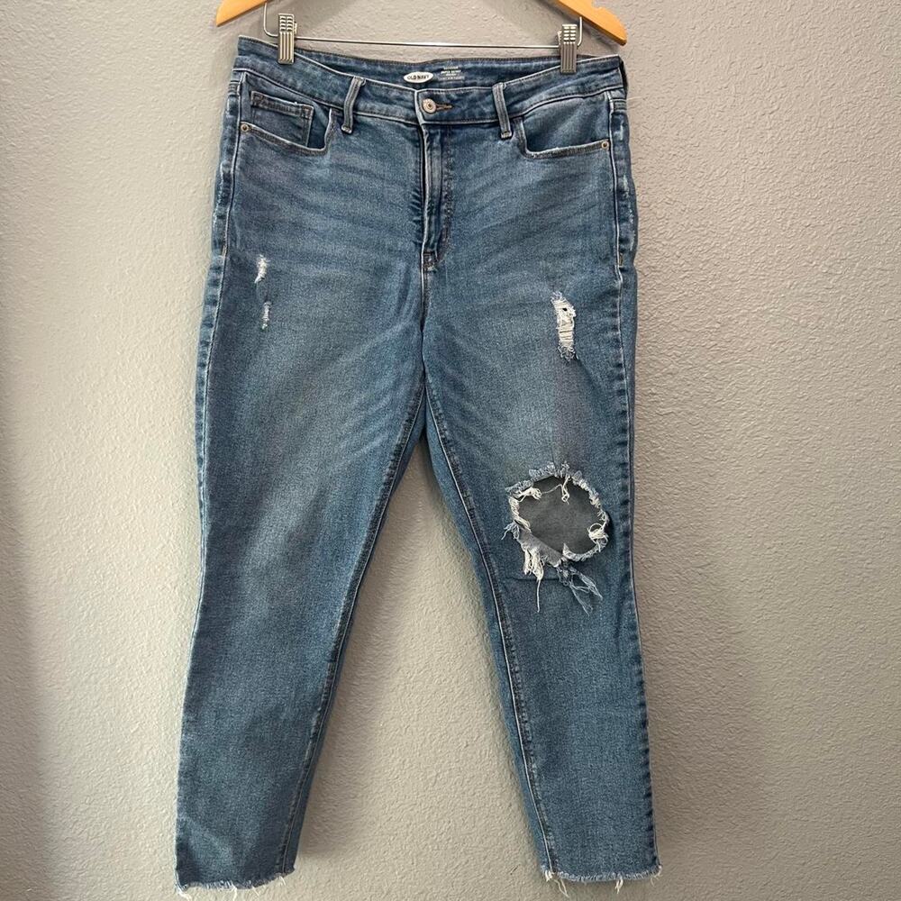 Old Navy High Rise Distressed Raw Hem Jeans 12